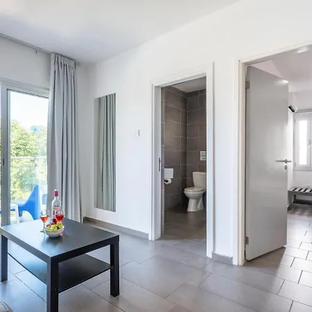 Lägenhet Holiday Home With All The Essentials For Couples In The Sun All Yours