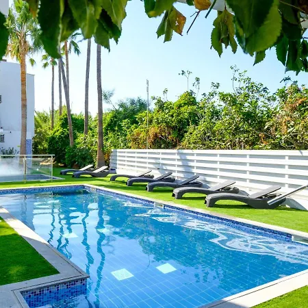 Appartement Holiday Home With All The Essentials For Couples In The Sun All Yours
