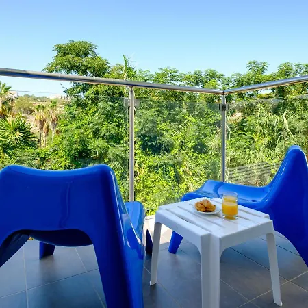 Holiday Home With All The Essentials For Couples In The Sun All Yours Апартаменты
