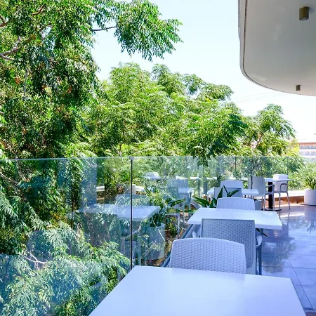 Апартаменты Holiday Home With All The Essentials For Couples In The Sun All Yours